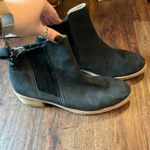 Reef Black Chelsea Boots Size 7